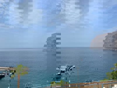 Vista dell'accesso all'oceano dalla terrazza di Buenavista The Blue Oyster a Los Gigantes.