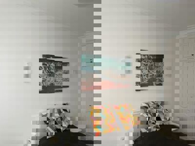 Parete decorata nella camera da letto del Buenavista The Blue Oyster a Los Gigantes.