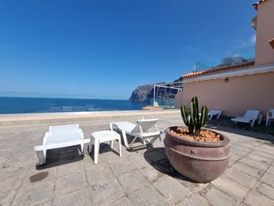 Vista della piscina rilassante al Buenavista The Blue Oyster, Los Gigantes.