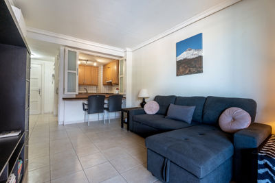 Salón cómodo y acogedor en Teide View, Los Gigantes, Canarias.