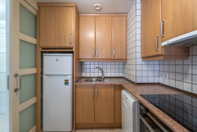 Gran nevera en la cocina de Teide View Balcones de Los Gigantes.