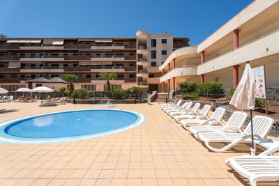 Piscina infantil en la zona de piscina de Teide View Balcones de Los Gigantes.