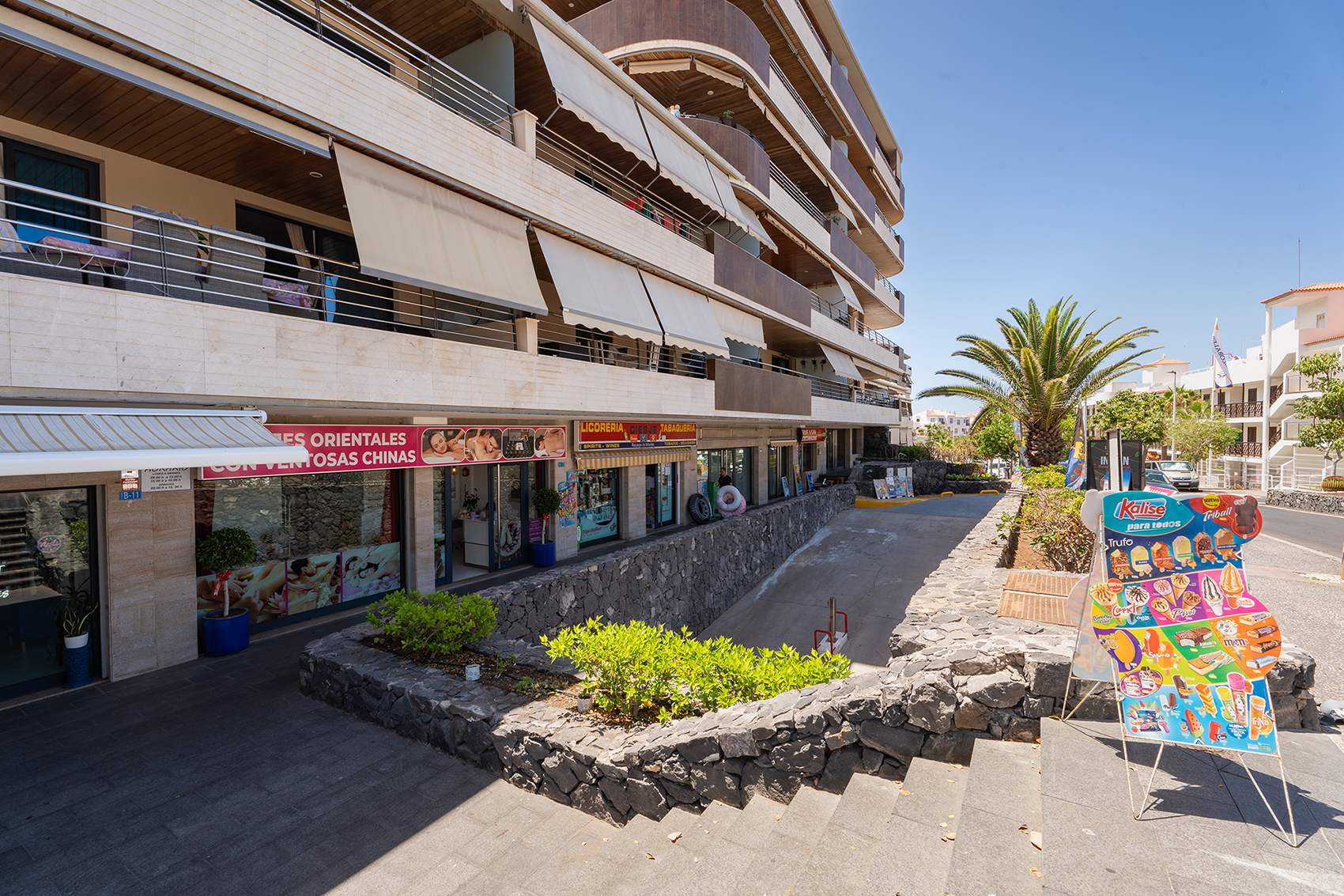 Zona de negocios en Vecindario, Teide View Balcones de Los Gigantes.