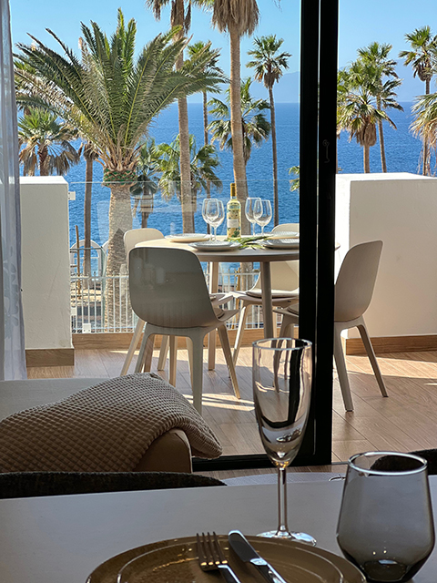 Spacious terrace in Tenerife in Callao Salvaje, where the interior seamlessly blends with the seaside landscape.