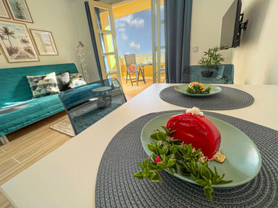 Wohnzimmer des dekorierten Hauses in Orlando Sea View, Costa Adeje.