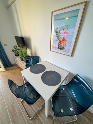 Gemütliches und geräumiges Wohnzimmer der Immobilie Orlando Sea View in Costa Adeje.